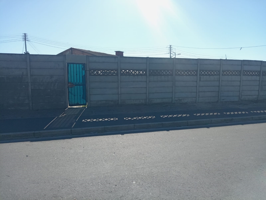 2 Bedroom Property for Sale in Manenberg Western Cape